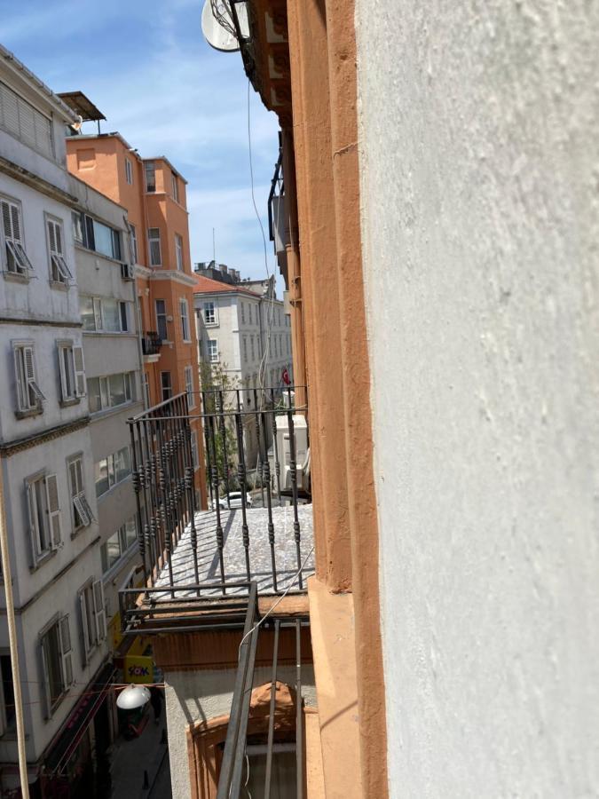 الشقق الفندقية اسطنبولفي  Taksim Pera Aparts المظهر الخارجي الصورة